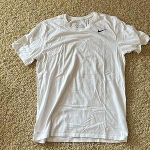 Nike dry fit men’s shirt.